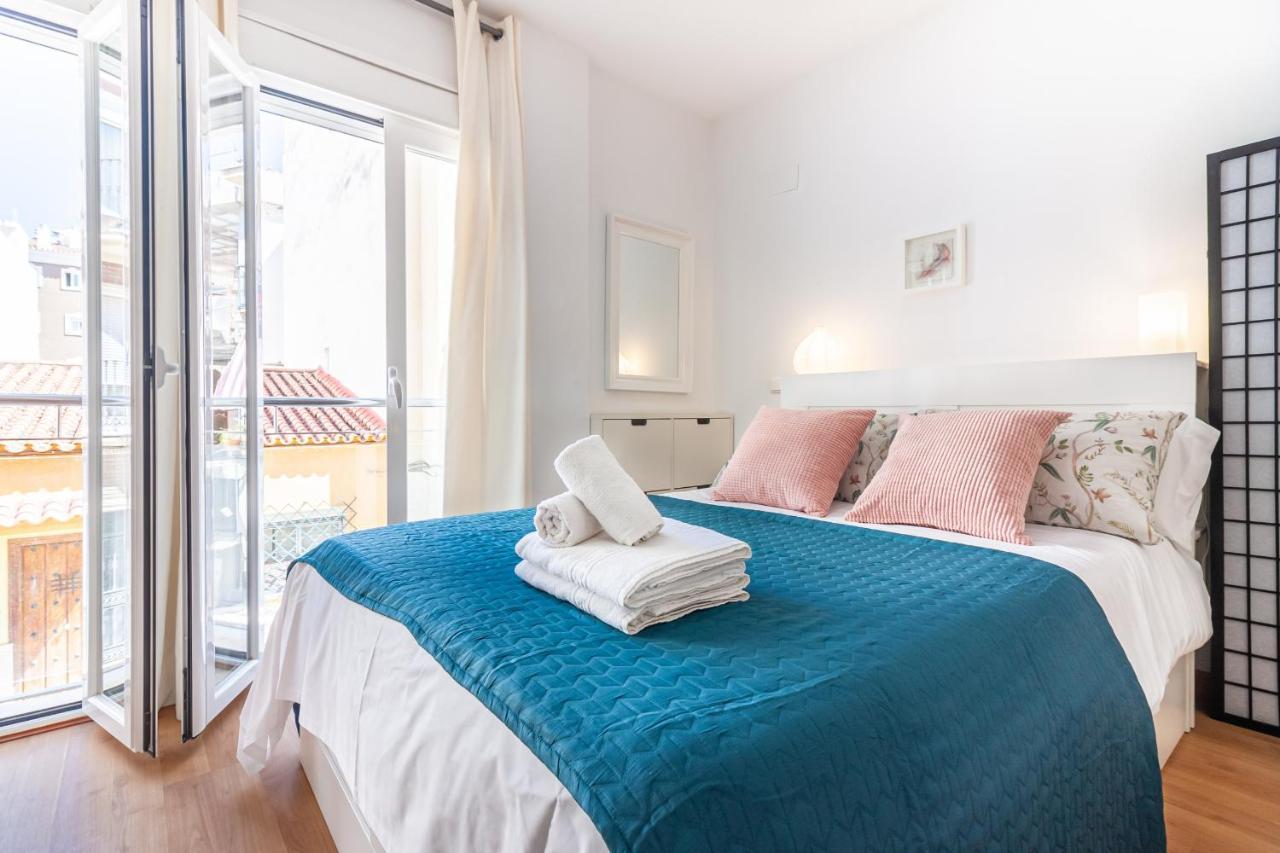 Sea & Wave Adela Boutique Apartment Малага Экстерьер фото