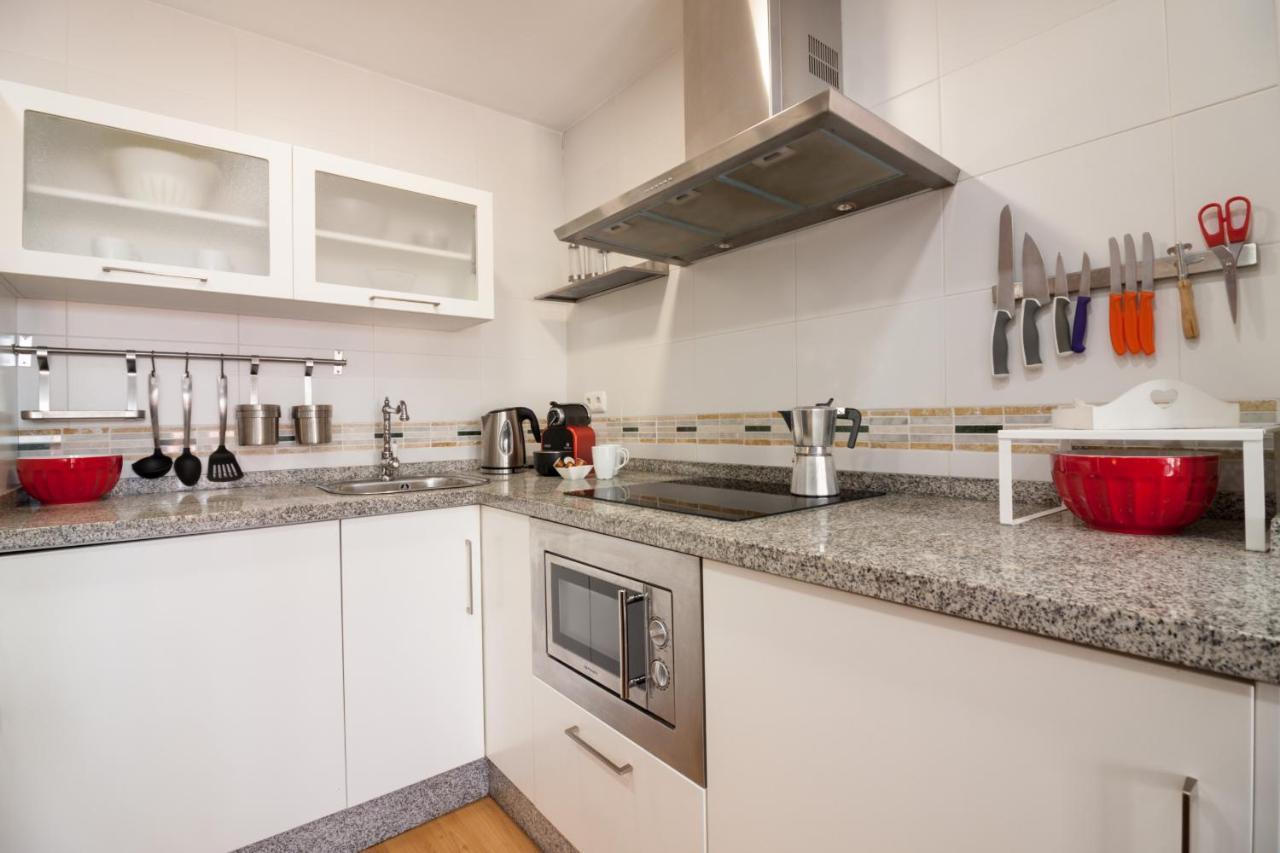 Sea & Wave Adela Boutique Apartment Малага Экстерьер фото