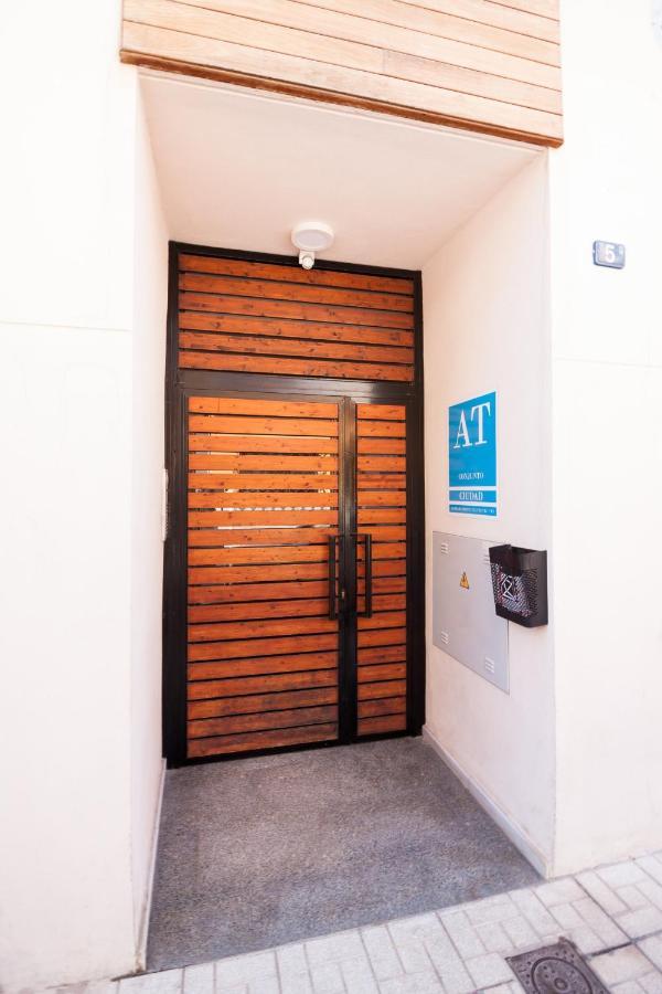 Sea & Wave Adela Boutique Apartment Малага Экстерьер фото